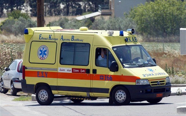 Σοβαρό τροχαίο στην Κρήτη: Στις φλόγες τυλίχτηκε αυτοκίνητο