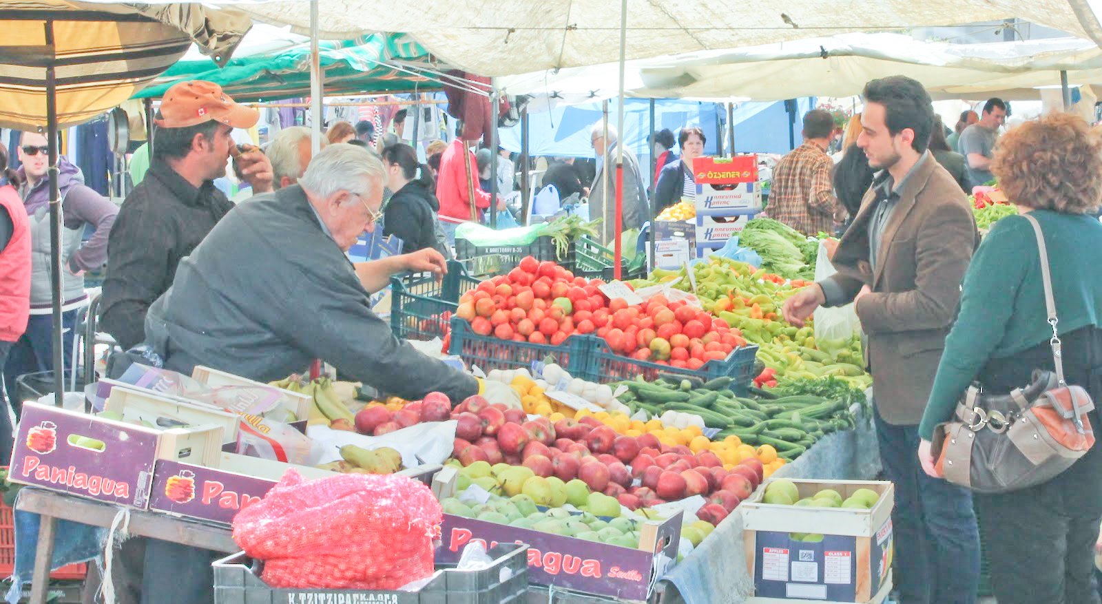 Δωρεάν λαϊκή αγορά για έξι δήμους της ανατολικής Αττικής