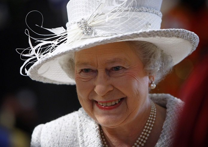 Το BBC βιάζεται να… πεθάνει η βασίλισσα Ελισάβετ