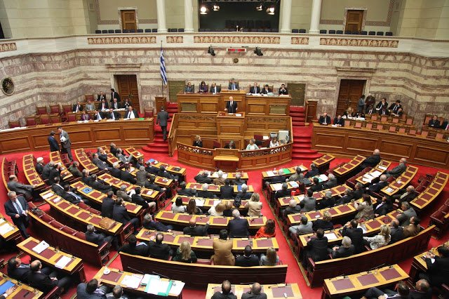 Την Παρασκευή ορκίζεται υπηρεσιακή κυβέρνηση, διαλύεται η Βουλή και προκηρύσσονται εκλογές στις 20 Σεπτεμβρίου
