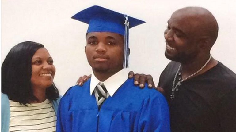 Απολύθηκε ο αστυνομικός που σκότωσε άοπλο Αφροαμερικανό φοιτητή στο Τέξας