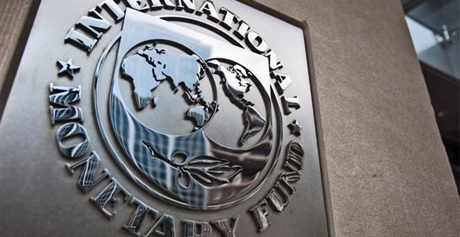 Handelsblatt: Στα 90 δισ. υπολογίζει το νέο ελληνικό πρόγραμμα το ΔΝΤ