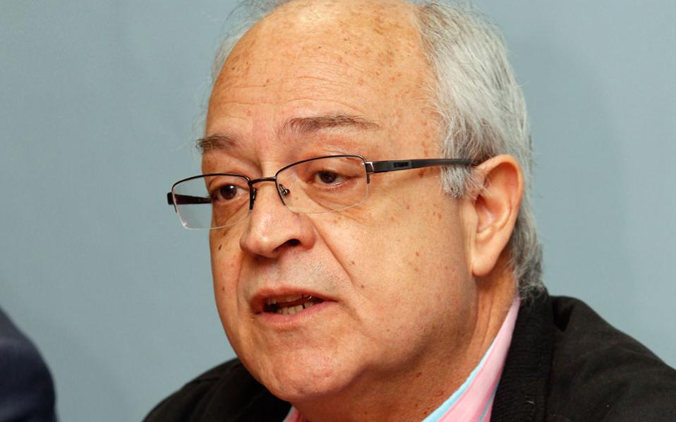 «Έφυγε» ο πρώην υπουργός του ΠΑΣΟΚ, Στέφανος Μανίκας