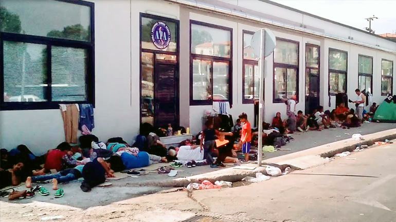 Πού πηγαίνουν οι πακτωλοί εκατομμυρίων που δίνει η ΕΕ στην Ελλάδα για τους πρόσφυγες;