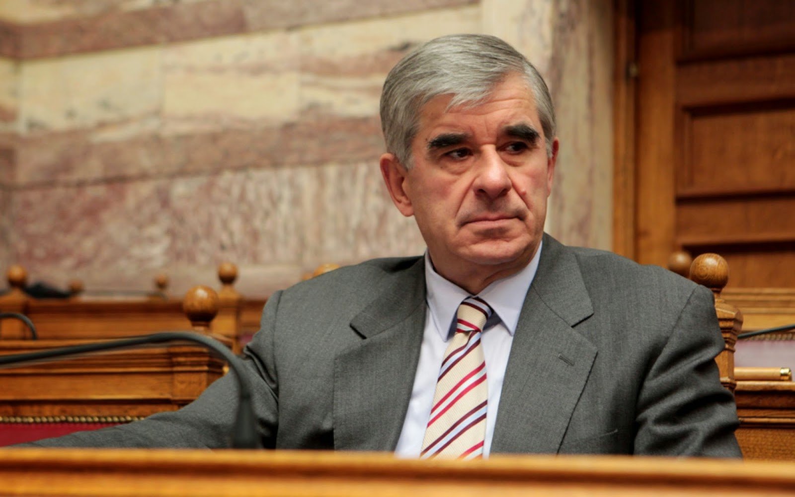 Διαψεύδει τον Αλ. Μητρόπουλο ο υπουργός Επικρατείας, Π. Νικολούδης