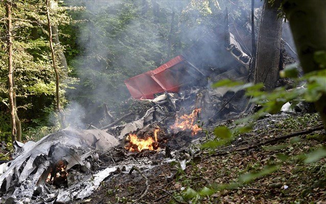 Σλοβακία: Επτά νεκροί σε σύγκρουση ελικοφόρων αεροσκαφών που μετέφεραν αλεξιπτωτιστές