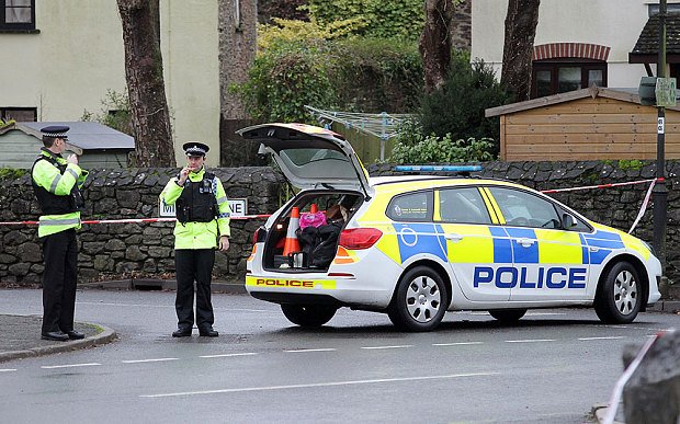 Λονδίνο: Νεκρός από σφαίρες αστυνομικών ένοπλος 40χρονος που απειλούσε να σκοτώσει περαστικούς