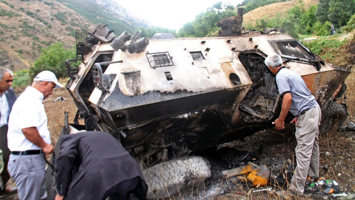 Δραματική αύξηση του αριθμού των νεκρών τούρκων αστυνομικών από την επίθεση αυτονομιστών του PKK