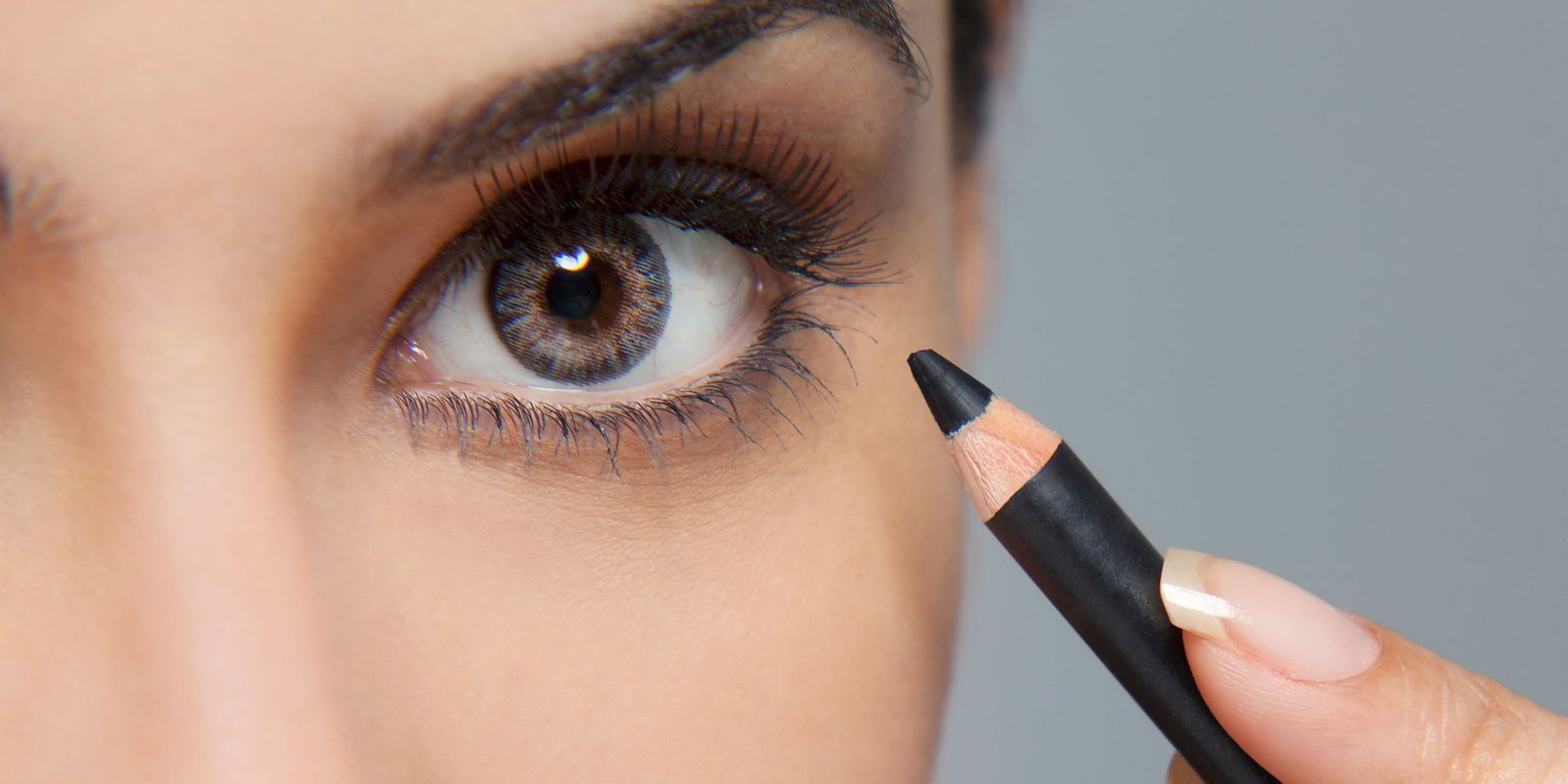 Τι χρώμα eyeliner να χρησιμοποιήσεις για να ταιριάζει στα μάτια σου