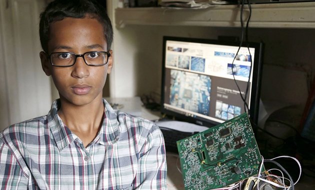 Τέξας: Χειροπέδες και τριήμερη αποβολή σε 14χρονο επειδή είχε εξαιρετικές επιδόσεις στη Μηχανική