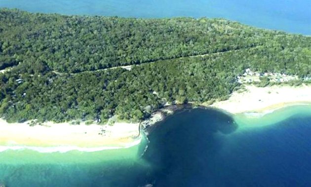 Άνοιξε η γη και κατάπιε κομμάτι παραλίας στο Κουίνσλαντ της Αυστραλίας