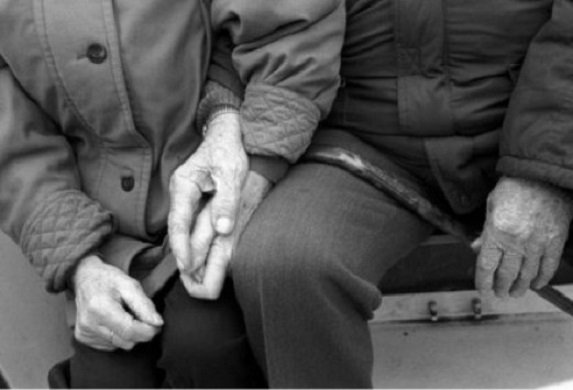 Θεσσαλονίκη: Σε ιδιωτική κλινική νοσηλεύεται ζευγάρι ηλικιωμένων που έπεσε θύμα ληστείας