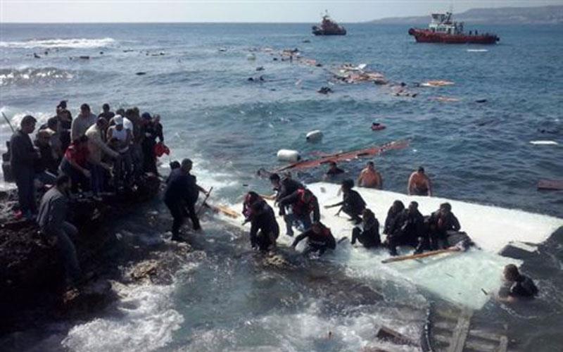 Στη Ρόδο οι συγγενείς των 34 θυμάτων του ναυαγίου στο Φαρμακονήσι για την ταυτοποίηση των σορών τους