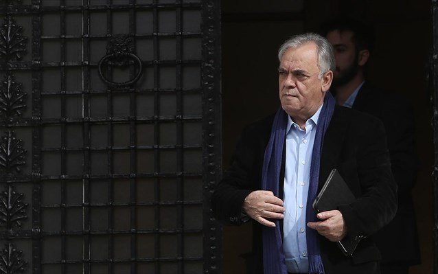 Δραγασάκης: Αν ο ΣΥΡΙΖΑ είναι πρώτο κόμμα θα υπάρξει κυβέρνηση – Ματώσαμε για παραμονή στο ευρώ