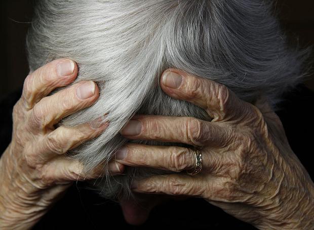 Βασάνισαν 92χρονη στην Γλυφάδα για να την ληστέψουν
