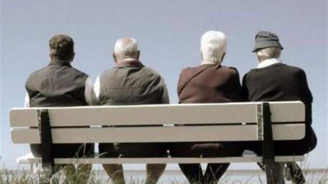 Γηράσκει ο πληθυσμός της Ελλάδας