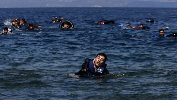 Μυτιλήνη: Εντοπίστηκε σορός 40χρονης από το ναυάγιο – Αγνοούνται ακόμη 20 άτομα