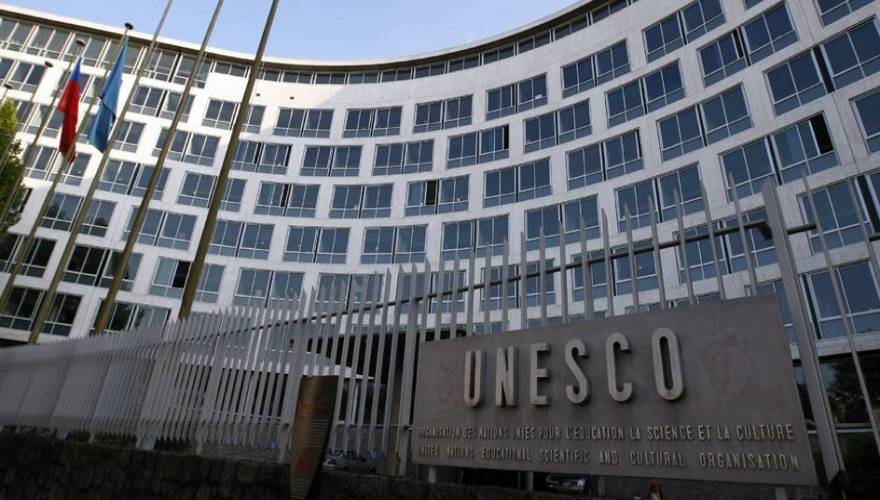 Ουκρανία: Η Unesco καταδικάζει τον ρωσικό βομβαρδισμό ενός "ιστορικού κτιρίου" στη Λβιβ