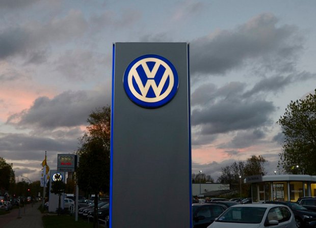 Κομισιόν: Οι χώρες της ΕΕ να πραγματοποιήσουν έρευνες σε εθνικό επίπεδο για το σκάνδαλο της Volkswagen