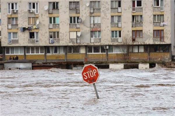 Η Περιφέρεια Αττικής δρομολογεί έργα αντιπλημμυρικής θωράκισης σε Καρέα, Ηλιούπολη και Βύρωνα