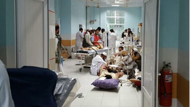 Νοσοκομείο στο Αφγανιστάν χτυπήθηκε σε βομβαρδισμό  (ΦΩΤΟ)