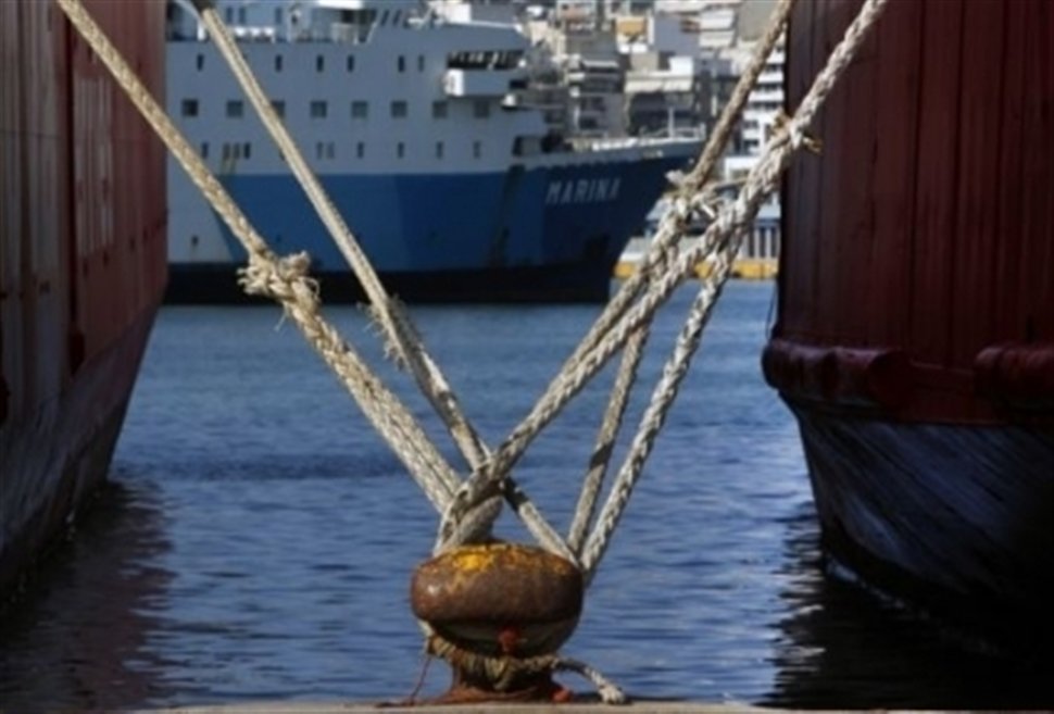 Απαγορευτικό απόπλου σε Πειραιά, Ραφήνας και Λαυρίου - Δεμένα τα πλοία