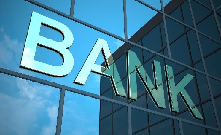 ΕΚΤ: Η ανακεφαλαιοποίηση των τραπεζών πρέπει να ολοκληρωθεί εντός του 2015