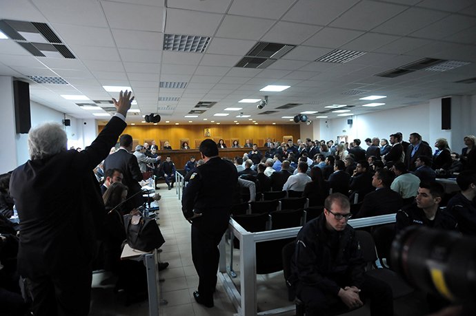 Δίκη Χρυσής Αυγής: «Αναγκαστική» διακοπή της διαδικασίας, λόγω βροχής
