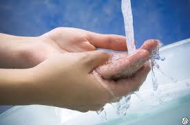 Πότε πρέπει να πλένουμε τα χέρια μας; Ένα απλό ξέβγαλμα είναι αρκετό;