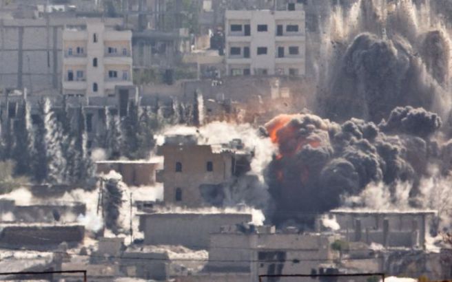Συρία: Κατάρριψη ελικοπτέρου από τις συριακές ανταρτικές δυνάμεις στην επαρχία Χάμα