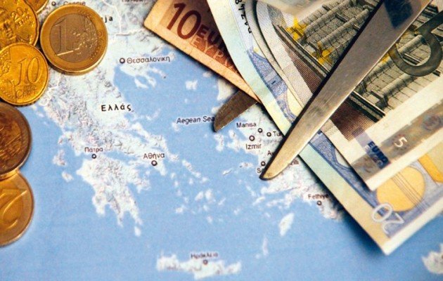 Deutsche Bank: Η Ελλάδα δεν μπορεί να αποπληρώσει το «βουνό» του χρέους της - Πόσο θα κοστίσει ενδεχόμενο «κούρεμα» στους Ευρωπαίους πολίτες