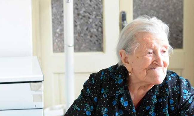 Η γηραιότερη γυναίκα της Ευρώπης είναι 116 ετών και αυτό είναι το μυστικό της! (video)
