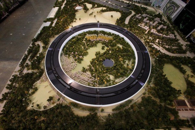 Το νέο κτίριο της Apple μοιάζει με διαστημόπλοιο