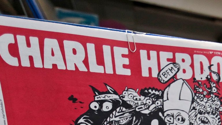 ΣΟΚ: Σκίτσα του Charlie Hebdo σατιρίζουν τη συντριβή του ρωσικού Airbus