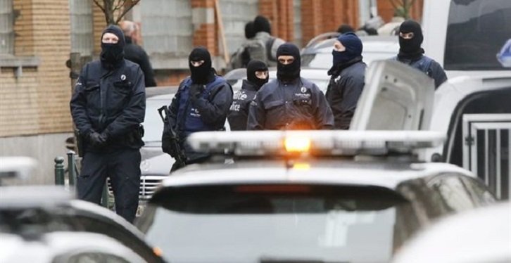 Οι βελγικές αρχές είχαν ανακρίνει τον ένα βομβιστή αυτοκτονίας του Παρισιού & τον καταζητούμενο αδερφό του - «Δεν υπήρχαν ενδείξεις ότι αποτελούσαν απειλή»