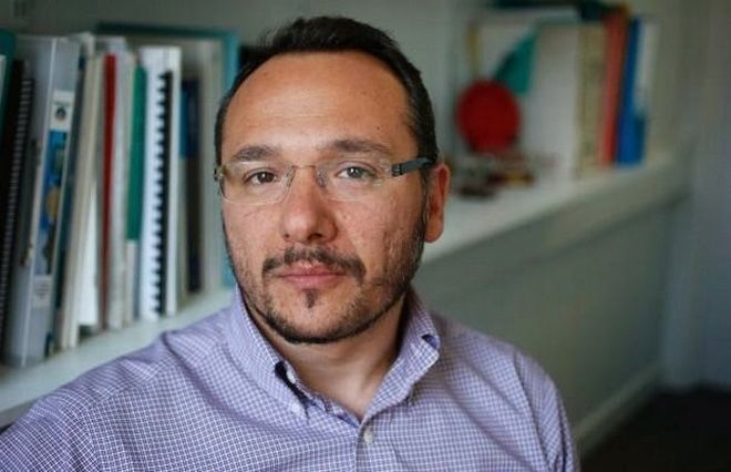Έλληνας επιστήμονας έφτιαξε χειροβομδίδες κατά του καρκίνου