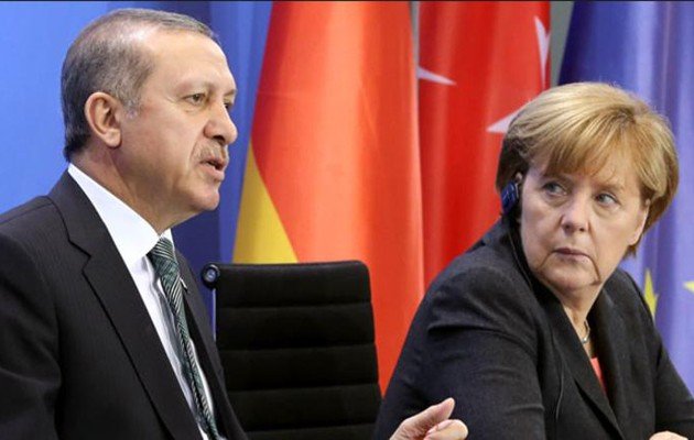 Την Κυριακή η Σύνοδος Ευρωπαϊκής Ενωσης - Τουρκίας για το προσφυγικό - Άγνωστο αν θα παρευρεθεί ο θα παραστεί εκ μέρους της Τουρκίας ο Ταγίπ Ερντογάν ή ο  Αχμέντ Νταβούτογλου