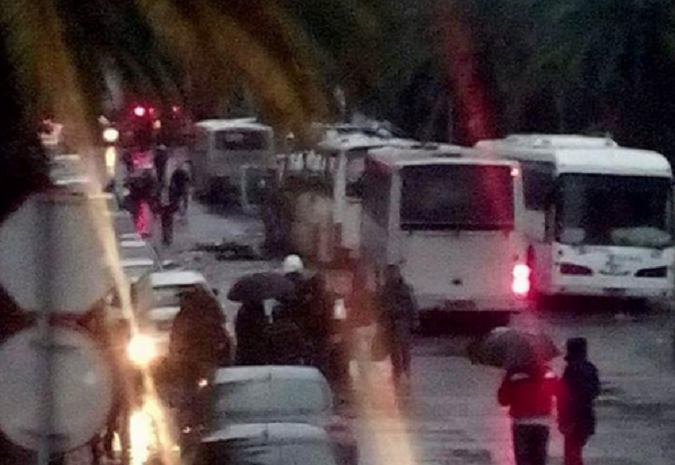 Εκρηξη σε λεωφορείο που μετέφερε την προεδρική φρουρά της Τυνησίας