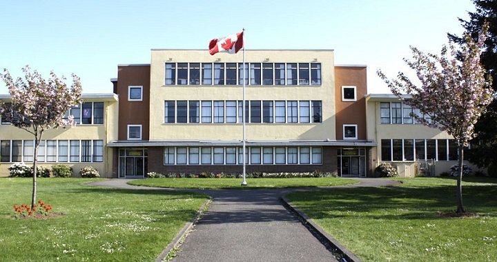 Καναδάς: Εκκένωση 40 σχολείων μετά από απειλές για βόμβες