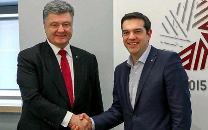 Η ενίσχυση των σχέσεων Ελλάδας - Ουκρανίας στην επικοινωνία Τσίπρα - Ποροσένκο