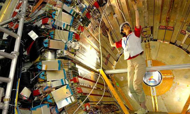 Μία γυναίκα για πρώτη φορά στο «τιμόνι» του CERN