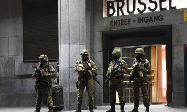 Συνελήφθη και δέκατος ύποπτος για τις επιθέσεις του Παρισιού στις Βρυξέλλες