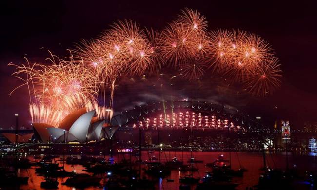 Πρωτοχρονιά 2016: Με φαντασμαγορικό τρόπο υποδέχθηκε το νέο έτος η Αυστραλία (photos)