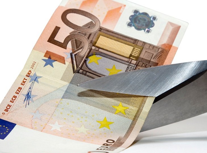 ΣΟΚ από τους δανειστές: Zητούν ενιαία σύνταξη στα 600 ευρώ