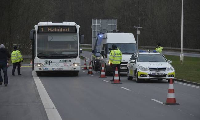 Γερμανός ΥΠΕΞ: Σε κίνδυνο η συνθήκη Σένγκεν από τους ελέγχους στα σύνορα της Δανίας