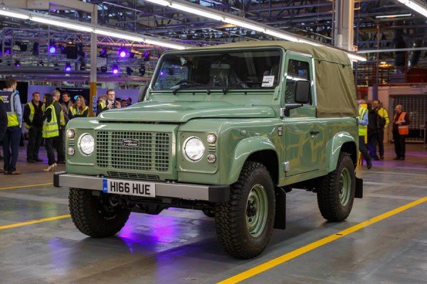 Κατασκευάστηκε το τελευταίο Land Rover Defender
