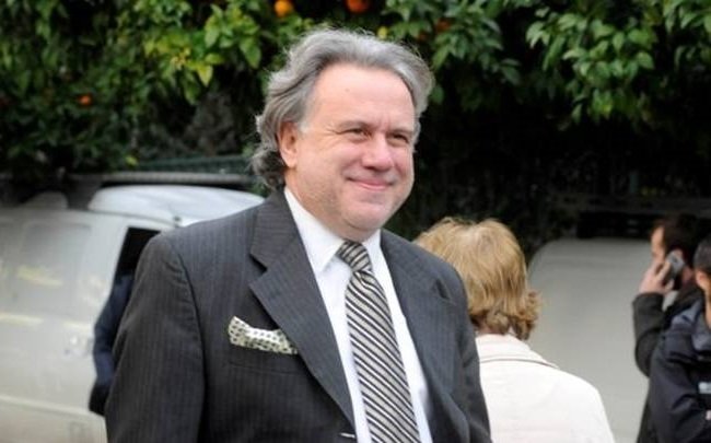 Γ. Κατρούγκαλος: Γραβάτα στο δικαστήριο όλοι φοράνε -Και τα μπλοκάκια και αυτοί με τις Armani και τις Dior