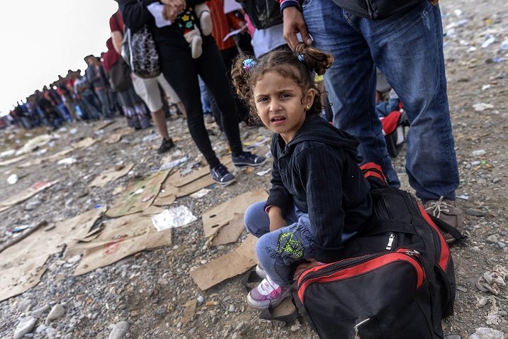 Handelsblatt: Αδύνατη απαίτηση - Η Αθήνα δεν μπορεί απλά να σταματήσει το κύμα προσφύγων