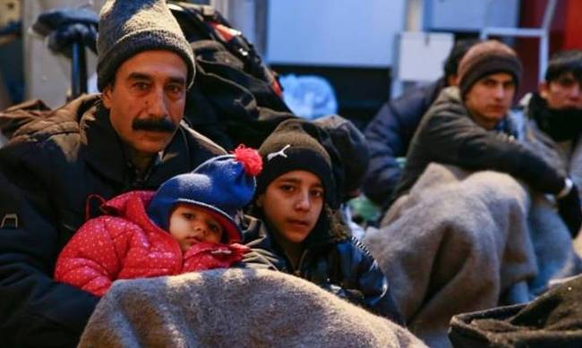 Με αργούς ρυθμούς η ροή προσφύγων στην Ειδομένη