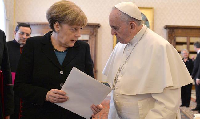 Όταν ο πάπας Φραγκίσκος εξόργισε τη Μέρκελ!